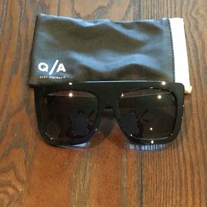 QUAY Cafe Racer Sunglasses Black